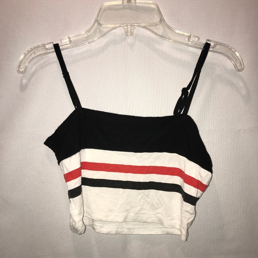 Black and white crop top with line detailing